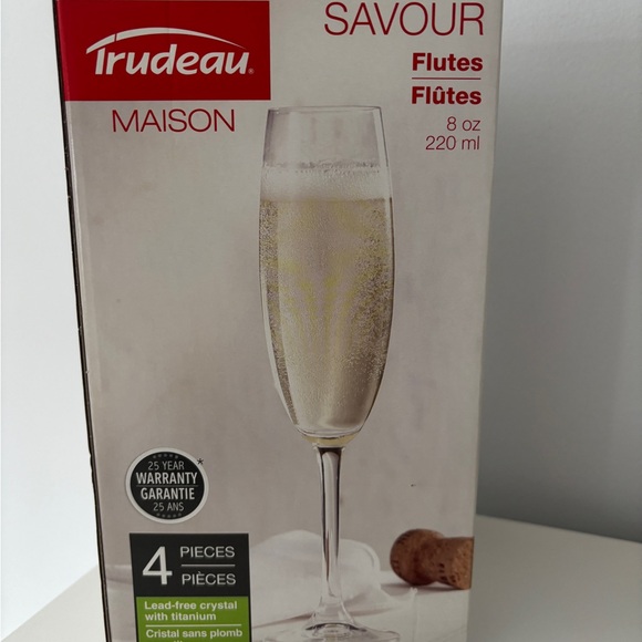 Trudeau Bohemia Champagne Flutes - Picture 5 of 5